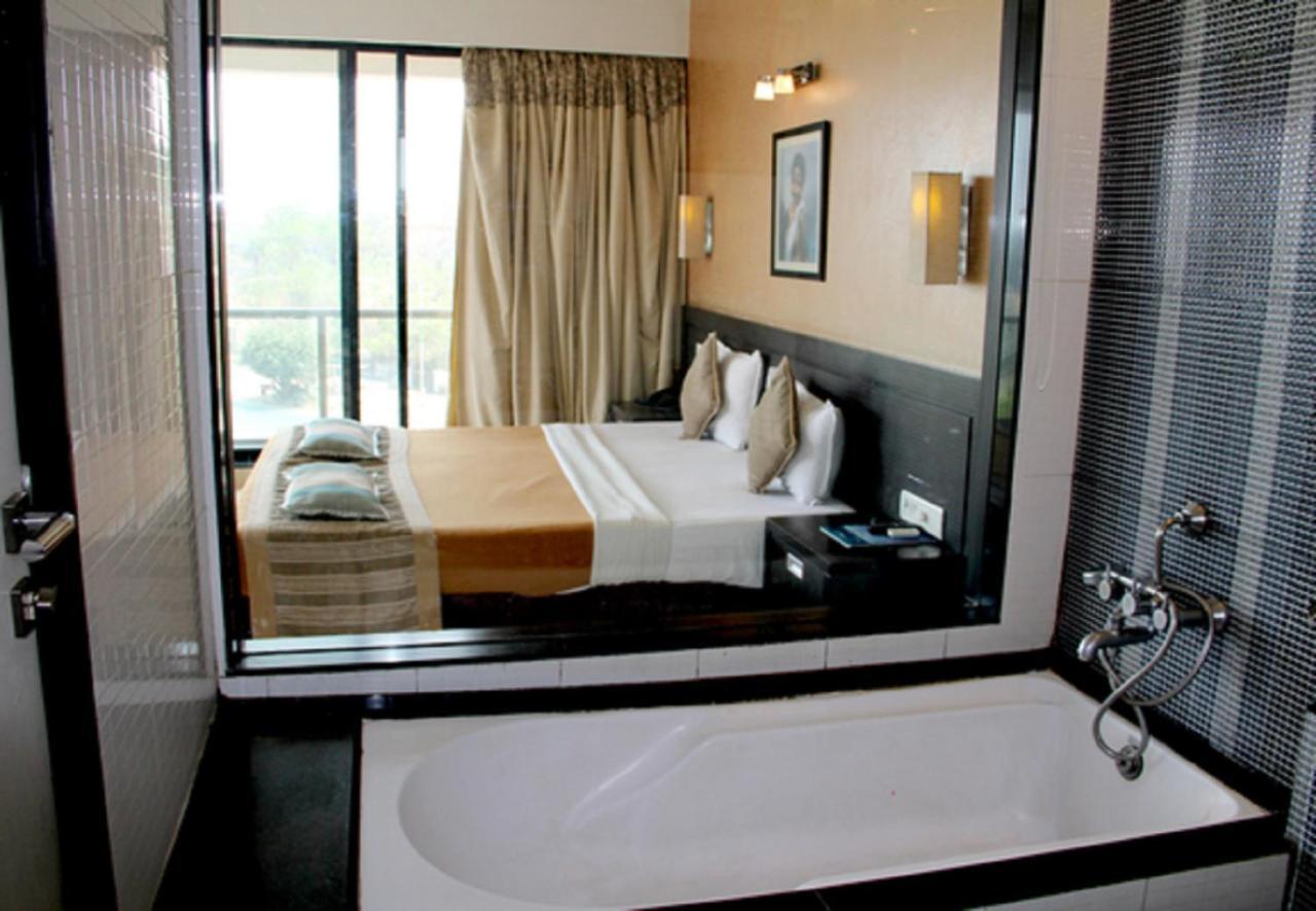 Hotel Princess Park Daman Buitenkant foto
