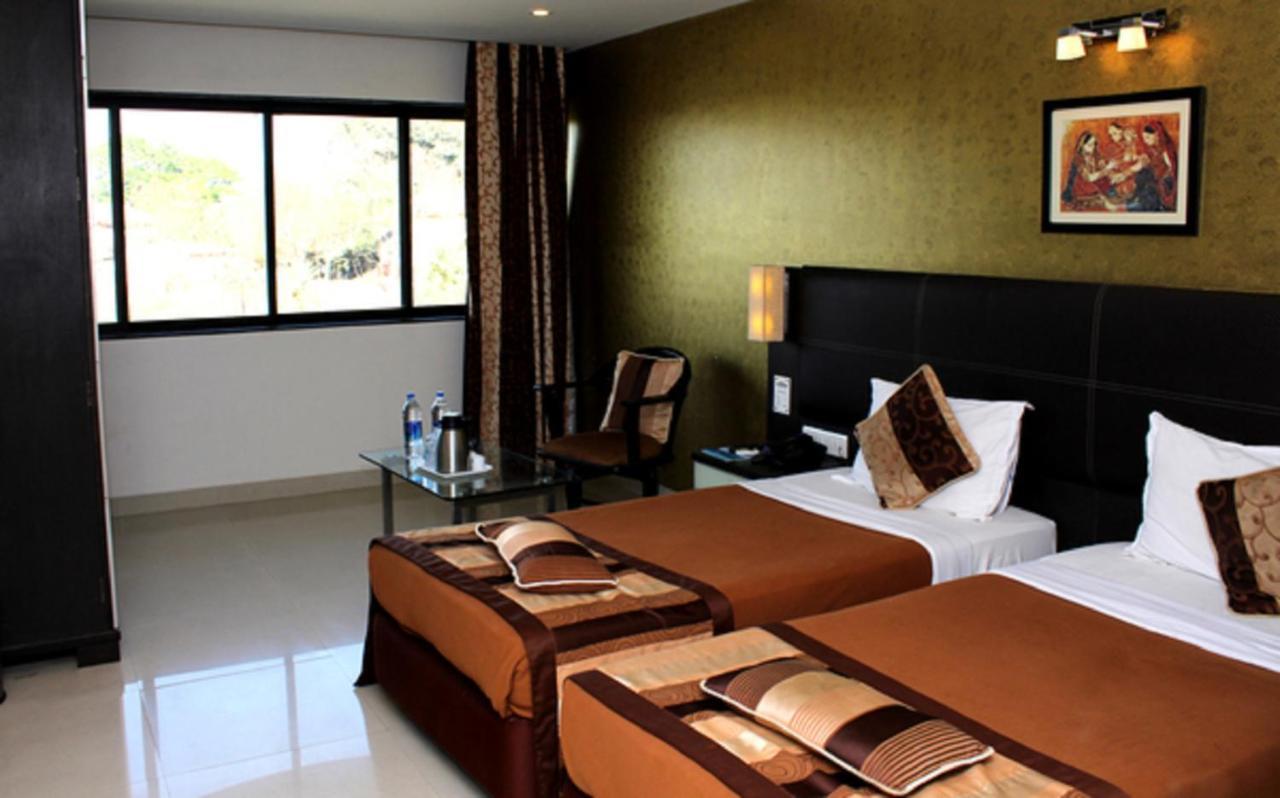 Hotel Princess Park Daman Buitenkant foto