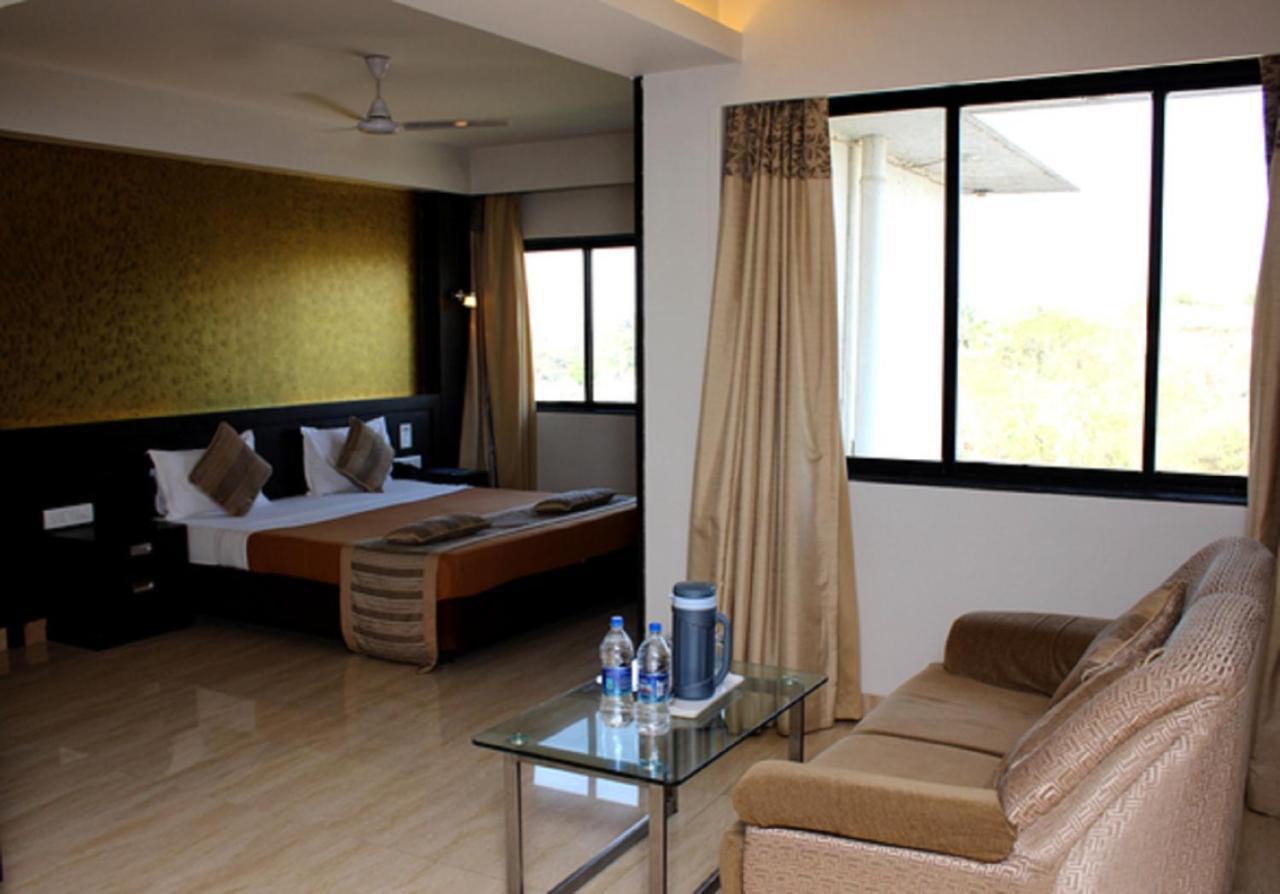 Hotel Princess Park Daman Buitenkant foto