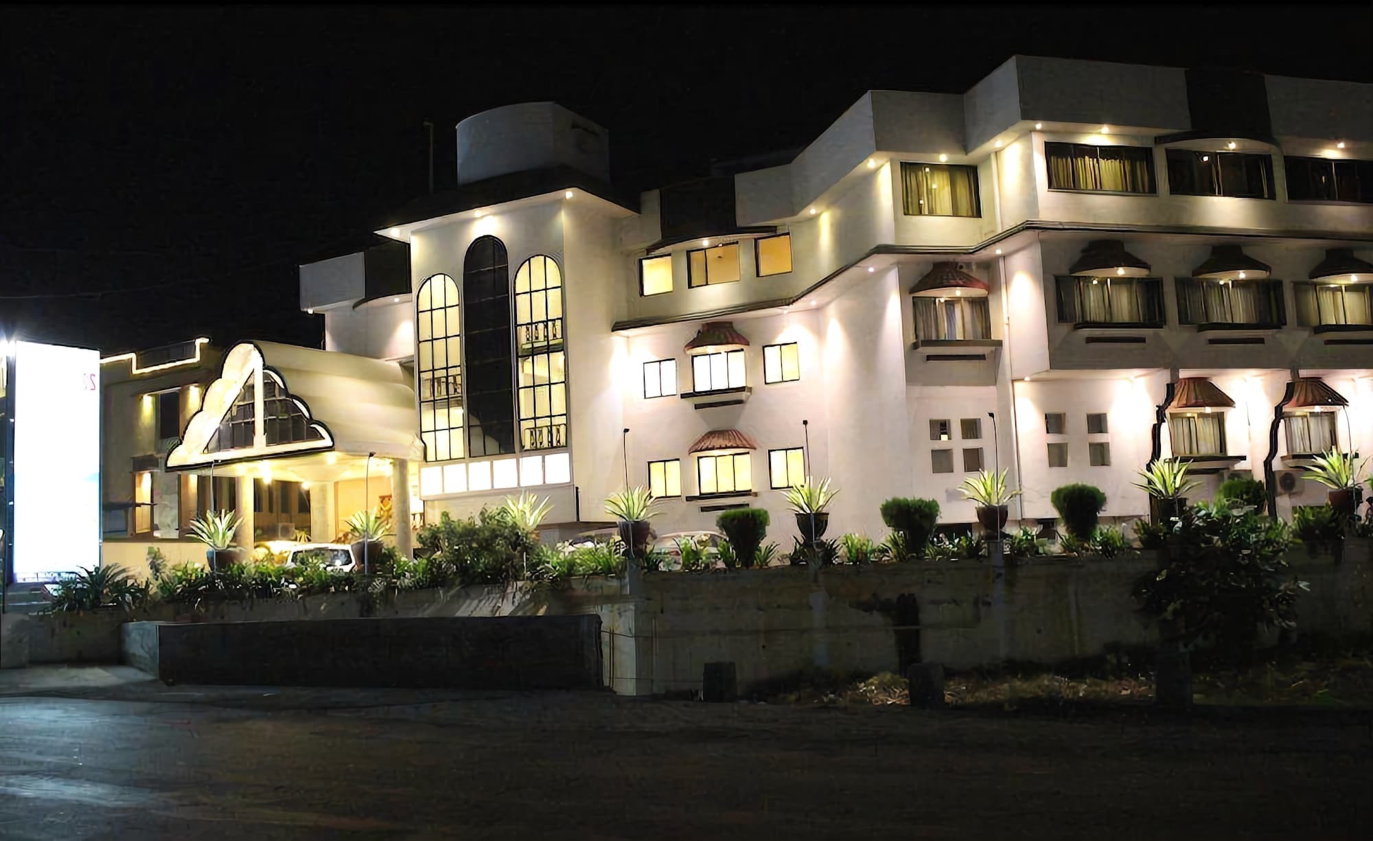 Hotel Princess Park Daman Buitenkant foto